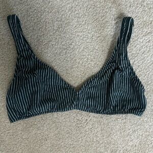 🍾 4 for $20 🍾 Calvin Klein Bathing Suit Top, Kid’s Size 14, Great Condition!